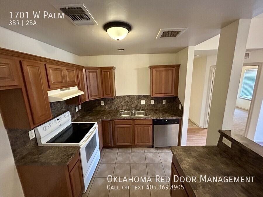 1701 W Palm Pl - Photo 3 of 17