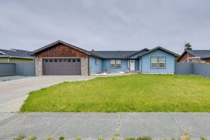 featured image of 1680 Arlington Dr