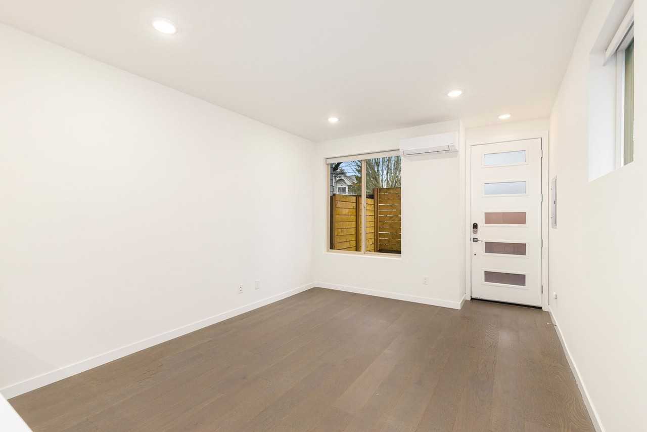 9251 35th Ave Sw - Photo 6 of 18