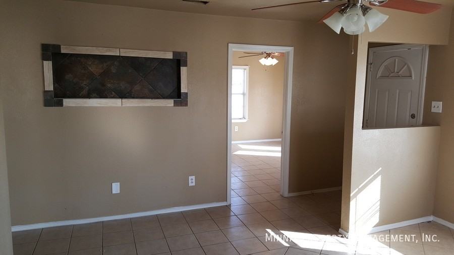 7322 25th St - Photo 6 of 22