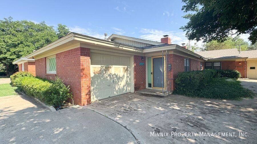 4313 58th St #A - Photo 2 of 21