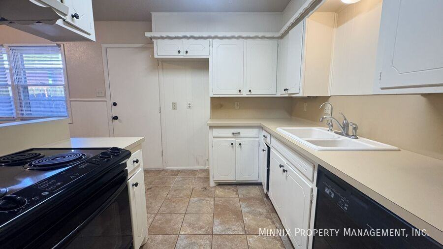 4313 58th St #A - Photo 7 of 21