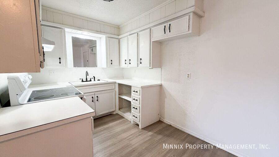 2101 51st St #A4 - Photo 5 of 19