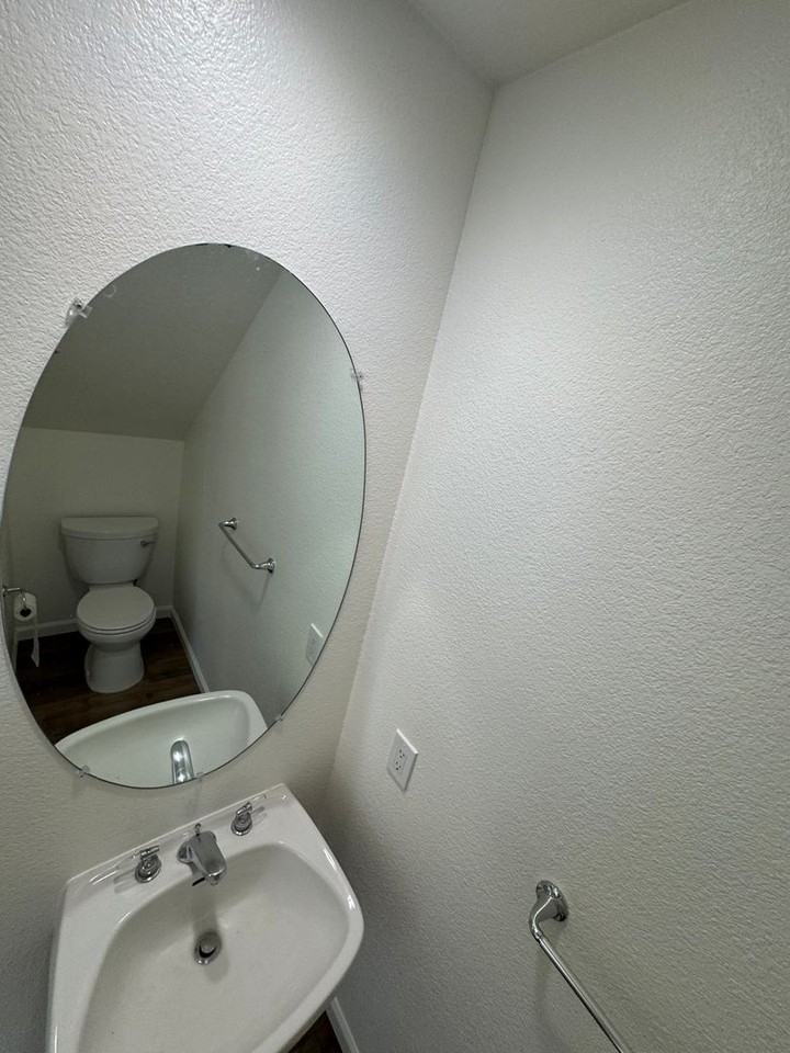 8525 Crystal Ridge Way - Photo 7 of 15