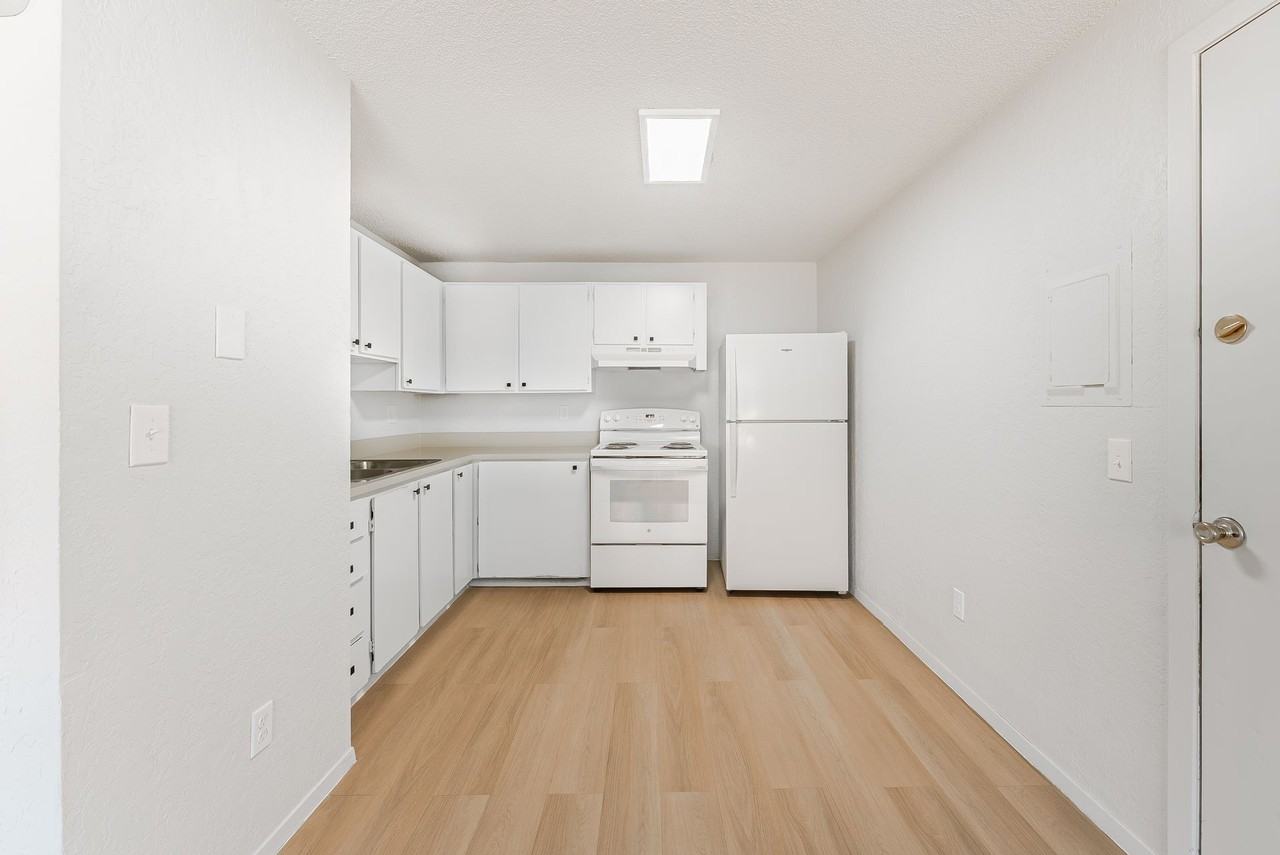 Cozy 2 Bedrooms, 1 Bath in excellent location! - Photo 7 of 15