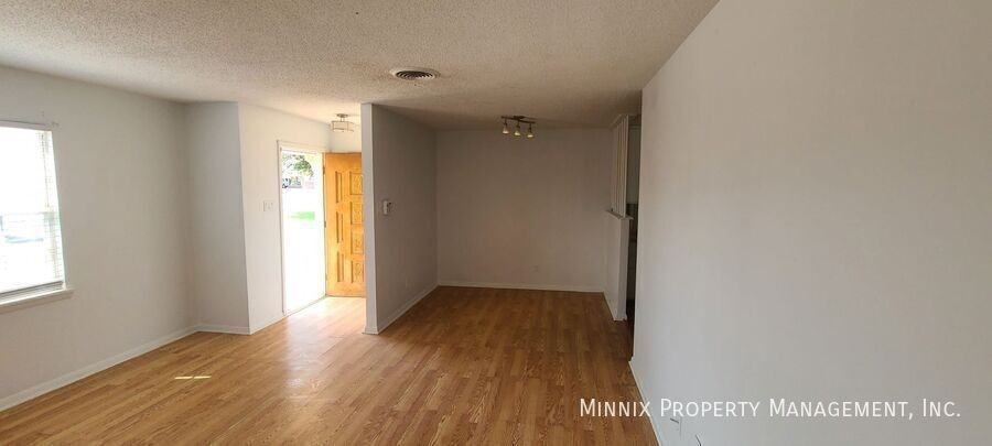 210 N Glenwood Dr - Photo 7 of 34
