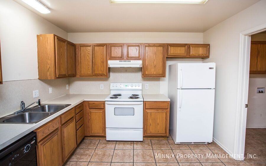 514 N Clinton Ave #B - Photo 5 of 34
