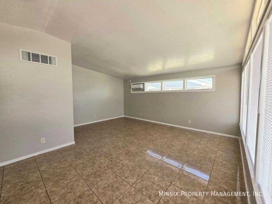 3202 W Illinois Ave - Photo 4 of 19