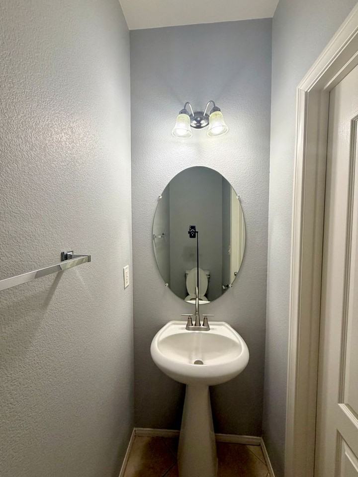 8672 Big Sagebrush Ave - Photo 5 of 39