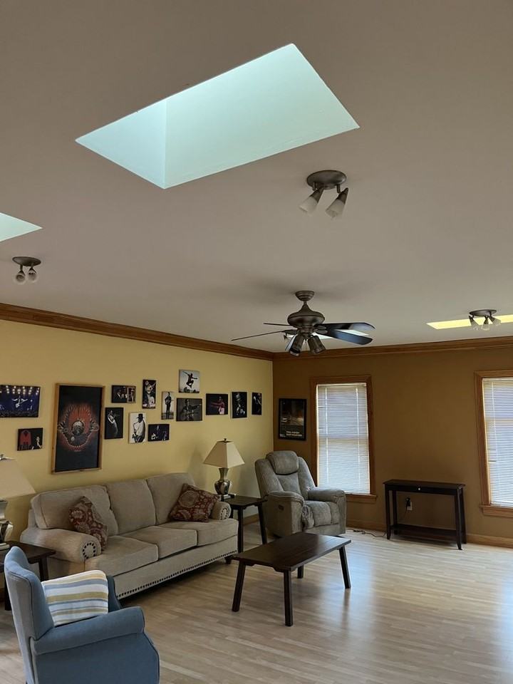 1809 N Humboldt Ave - Photo 5 of 7