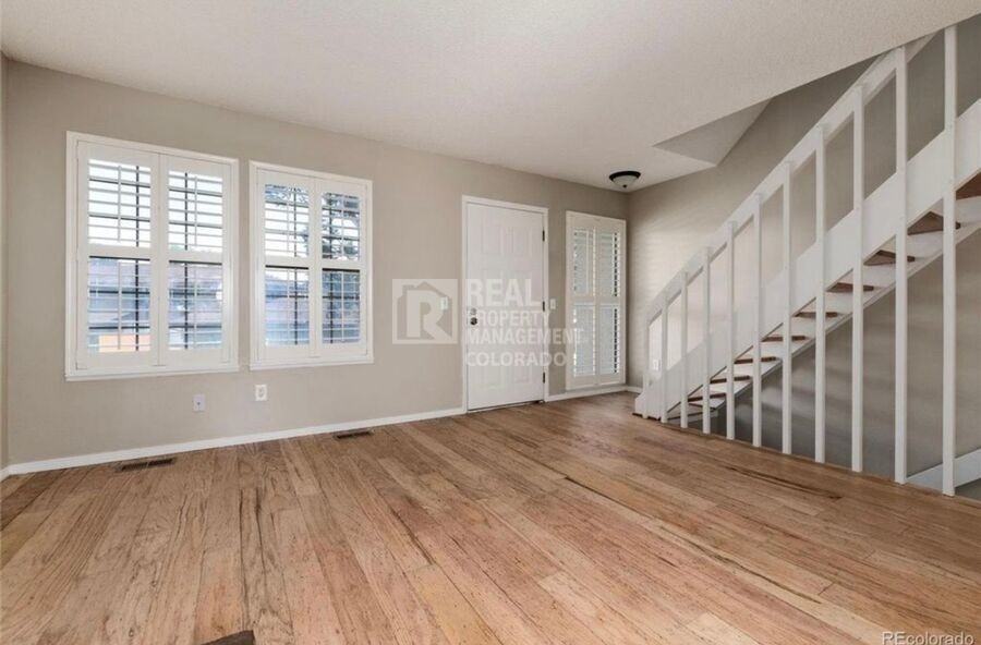 3852 S Evanston St - Photo 5 of 31