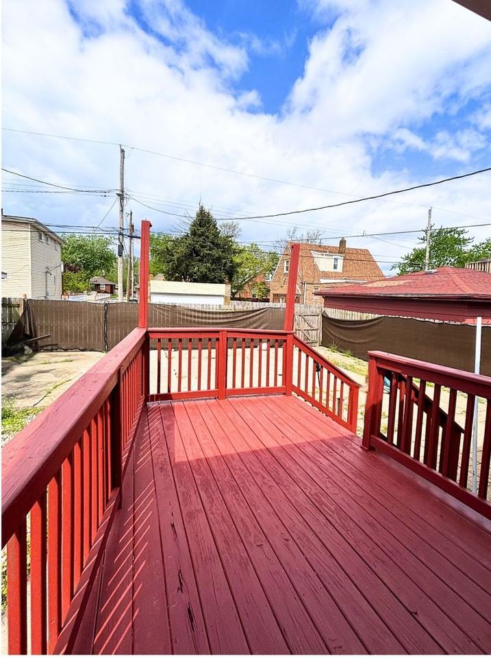 4208 Homerlee Ave - Photo 4 of 13