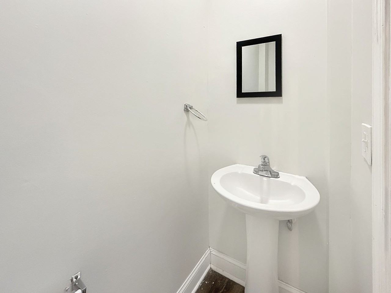 2525 W Cold Spring Ln - Photo 7 of 21