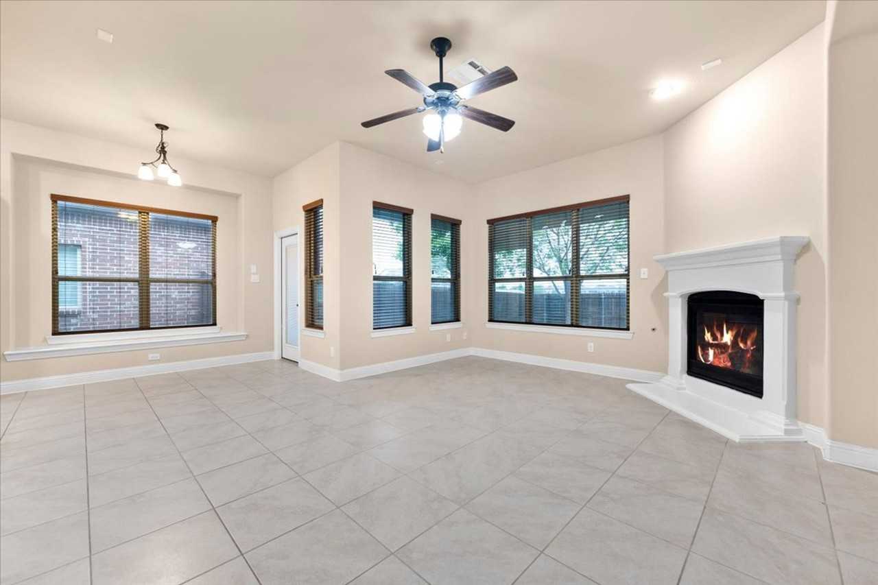 308 Fisk Ln - Photo 2 of 40