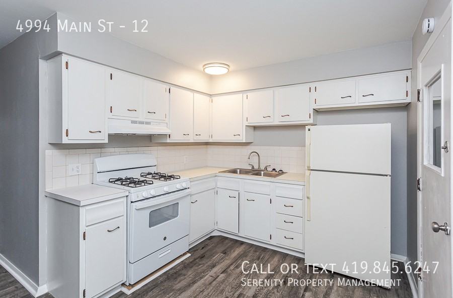 4994 Main St #12 - Photo 6 of 9