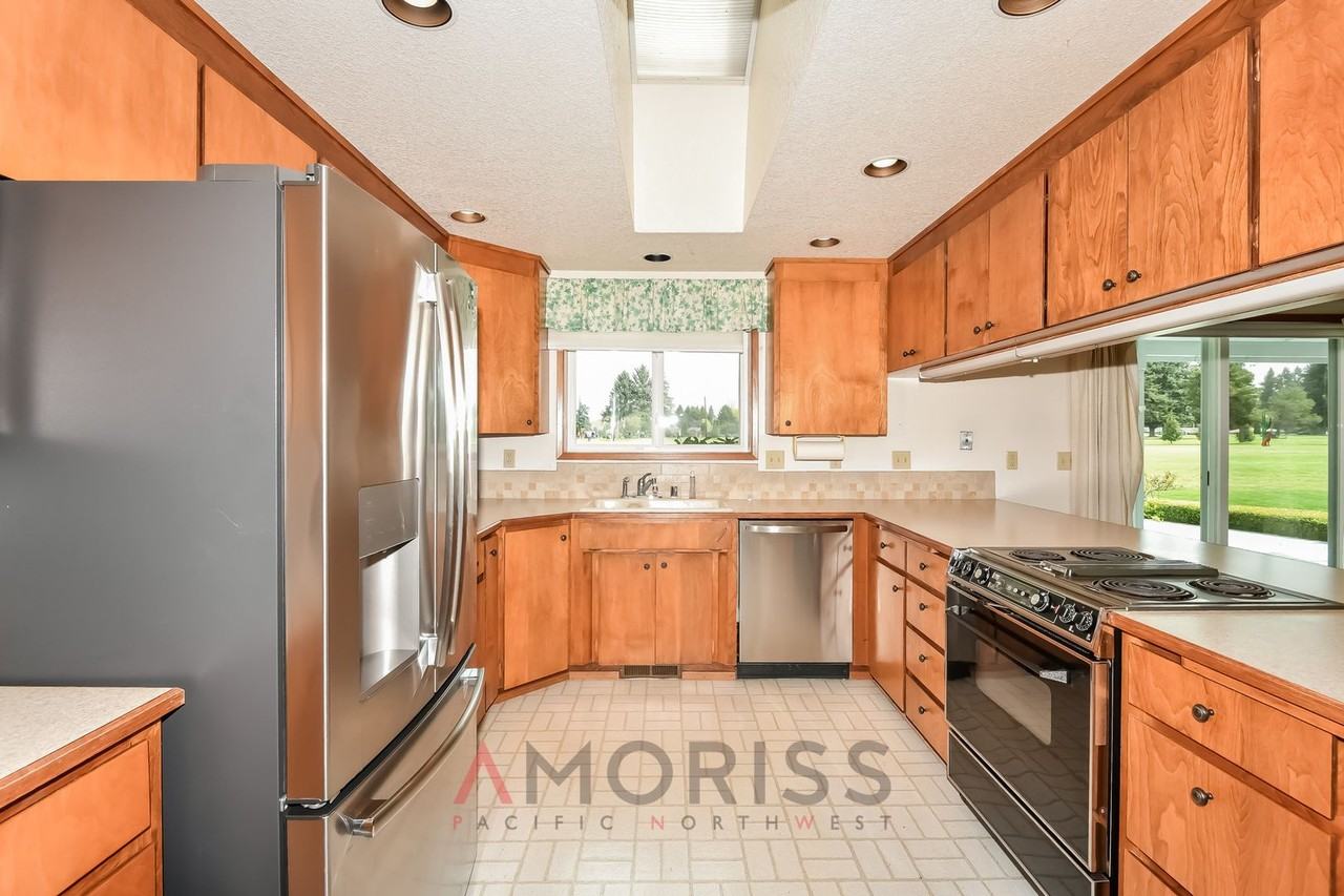 5040 Oakmont Pl Se - Photo 2 of 13