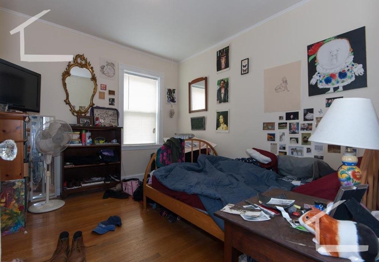 60B Dustin St - Photo 2 of 8