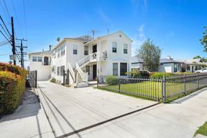 featured image of 3616 W 59th Pl
