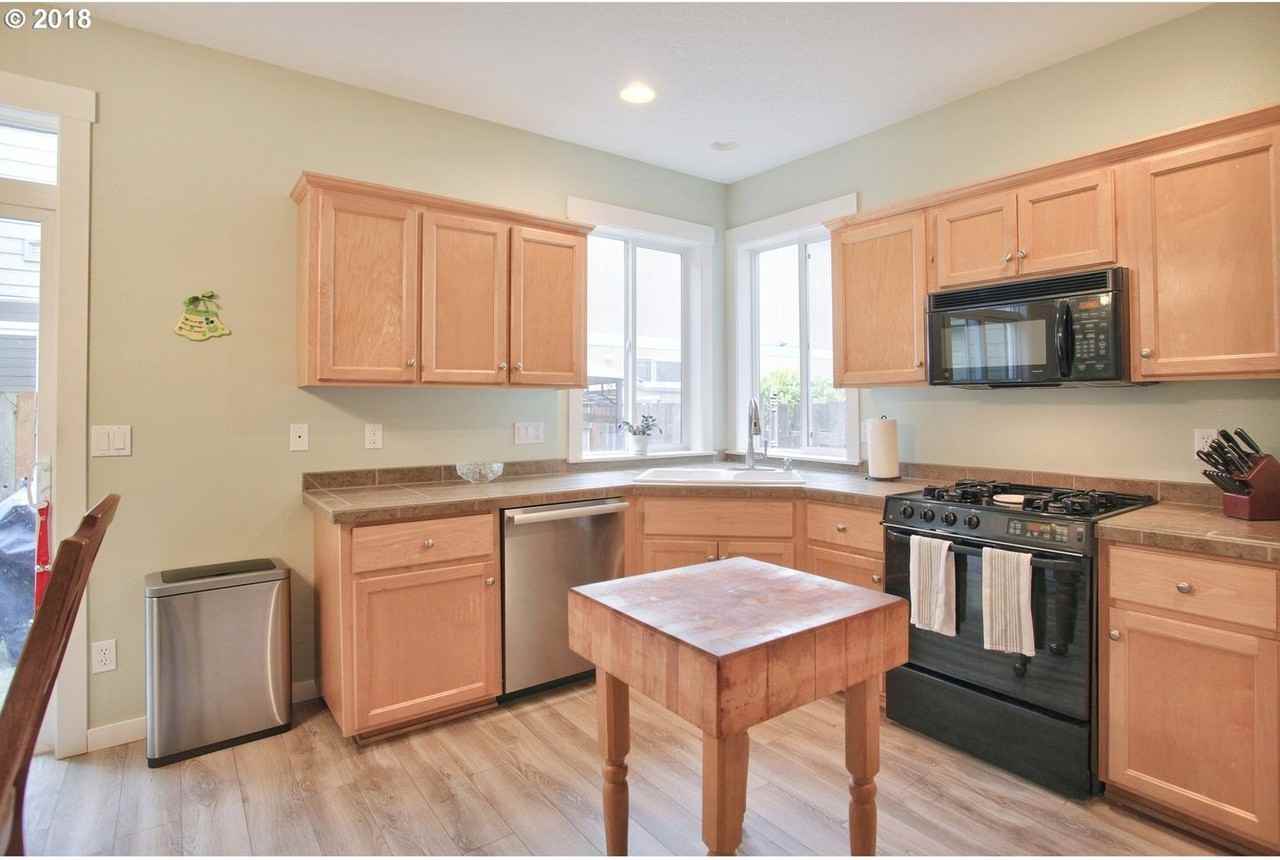 20642 Sw Nantucket Ln - Photo 2 of 13