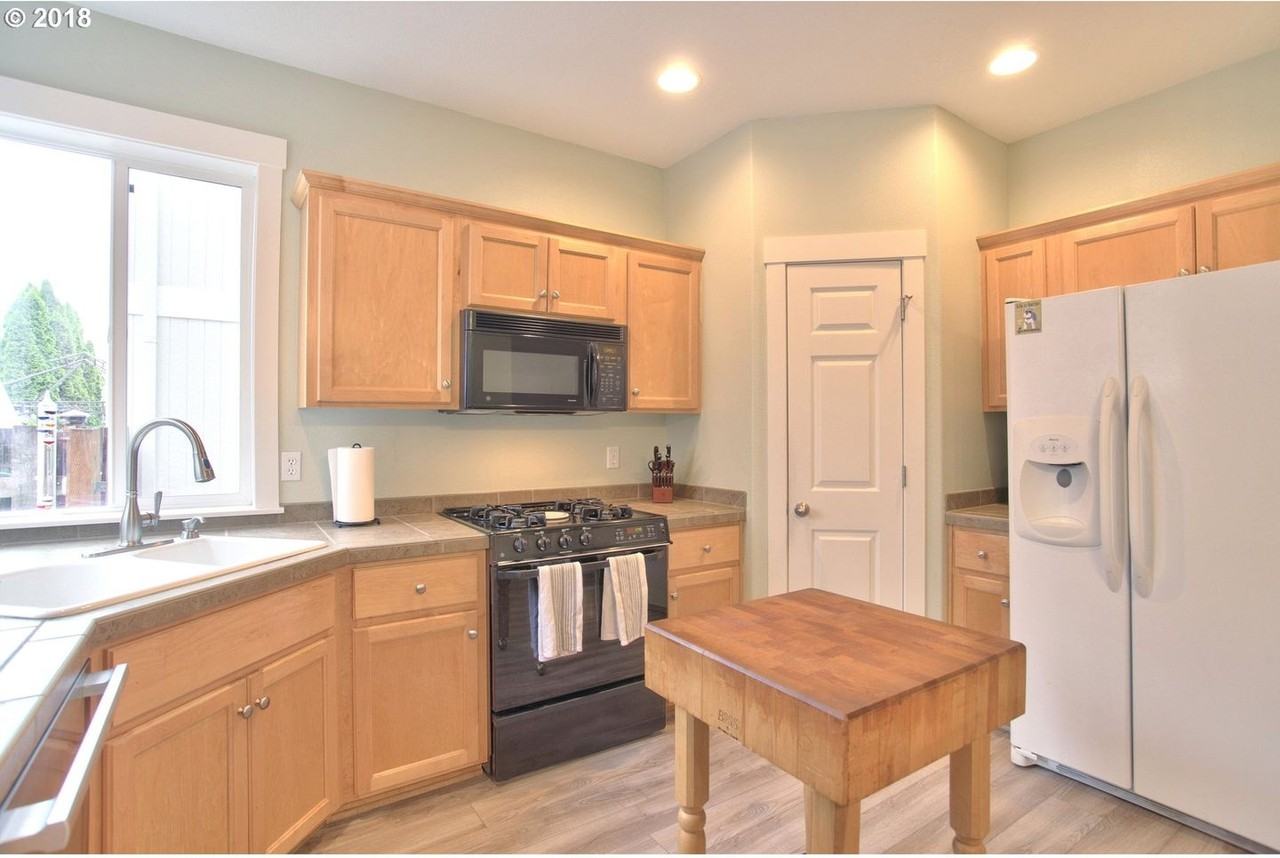 20642 Sw Nantucket Ln - Photo 3 of 13