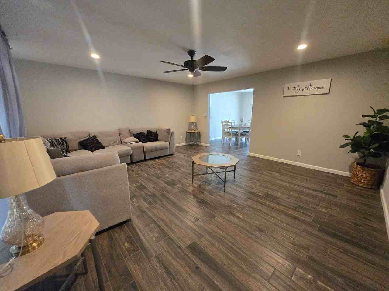 5 La Paloma Pl - Photo 3 of 19