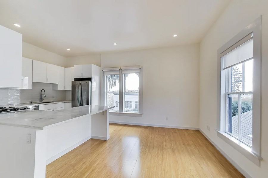 332 Fair Oaks St #05