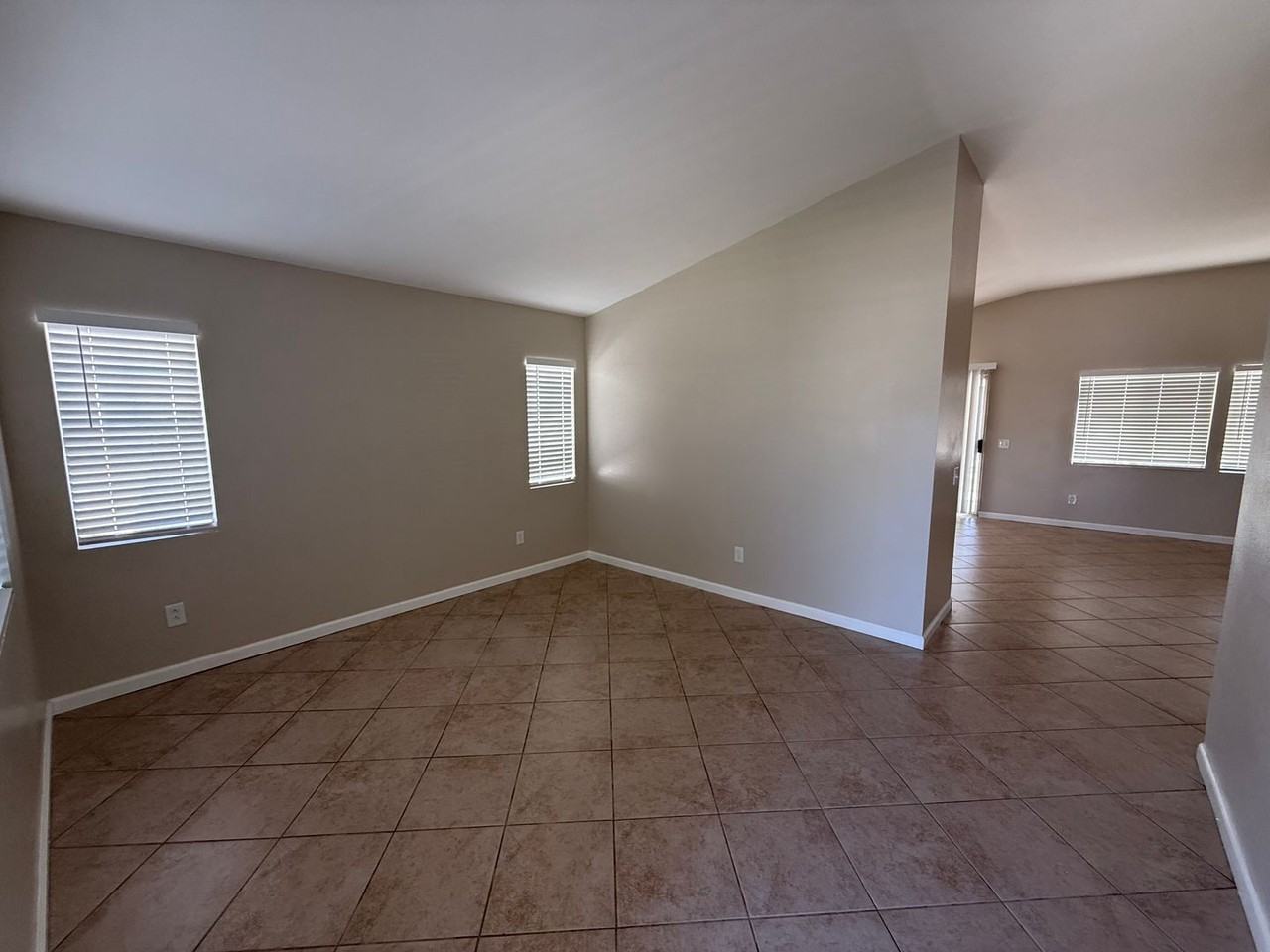 42957 Masonic Dr - Photo 6 of 30