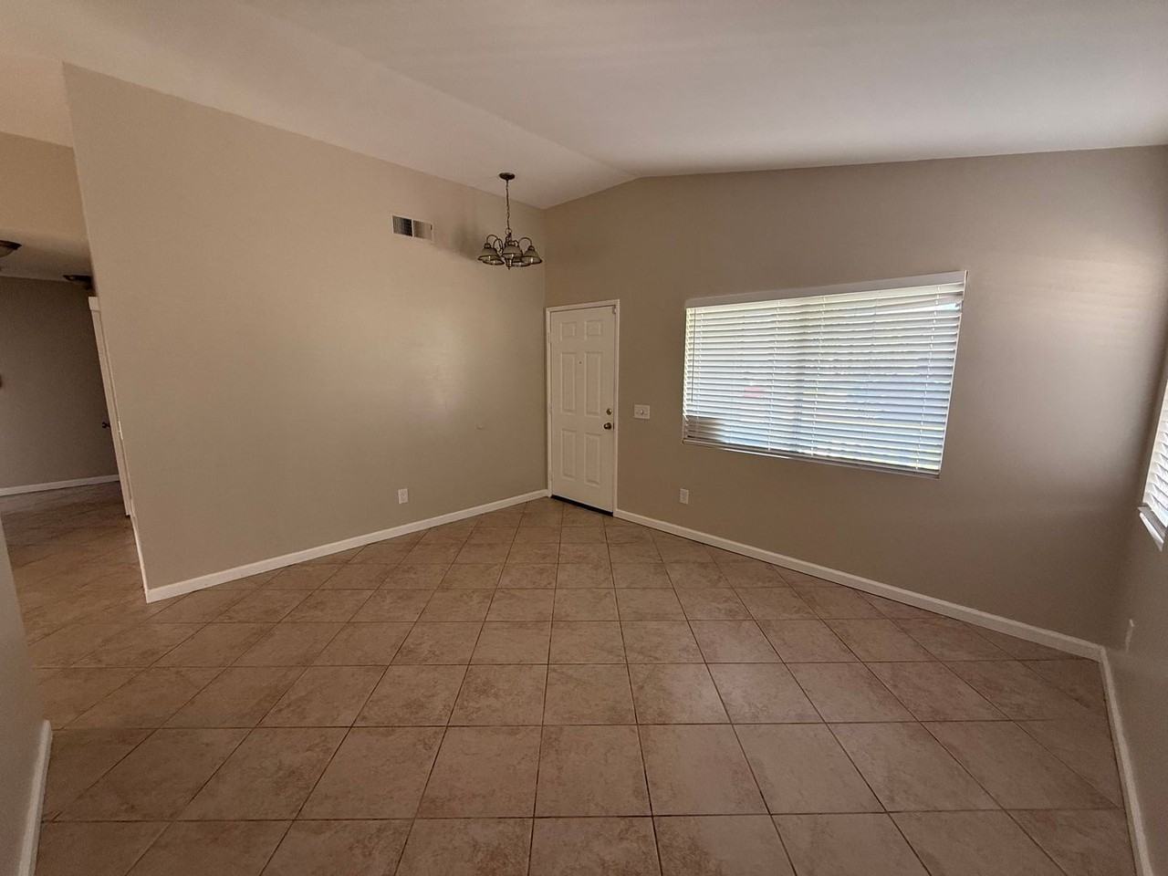 42957 Masonic Dr - Photo 7 of 30