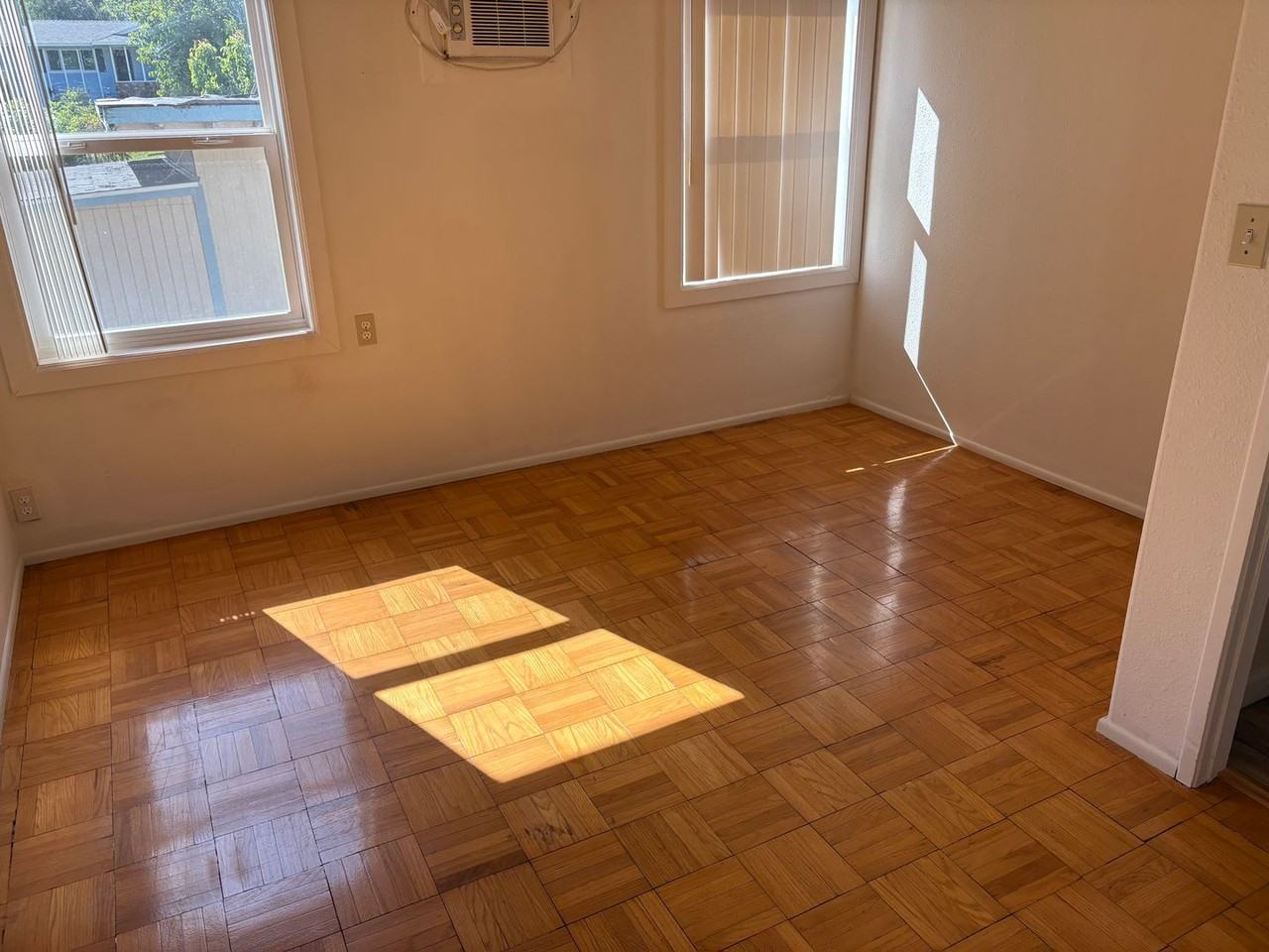 762 Roe Rd - Photo 6 of 10