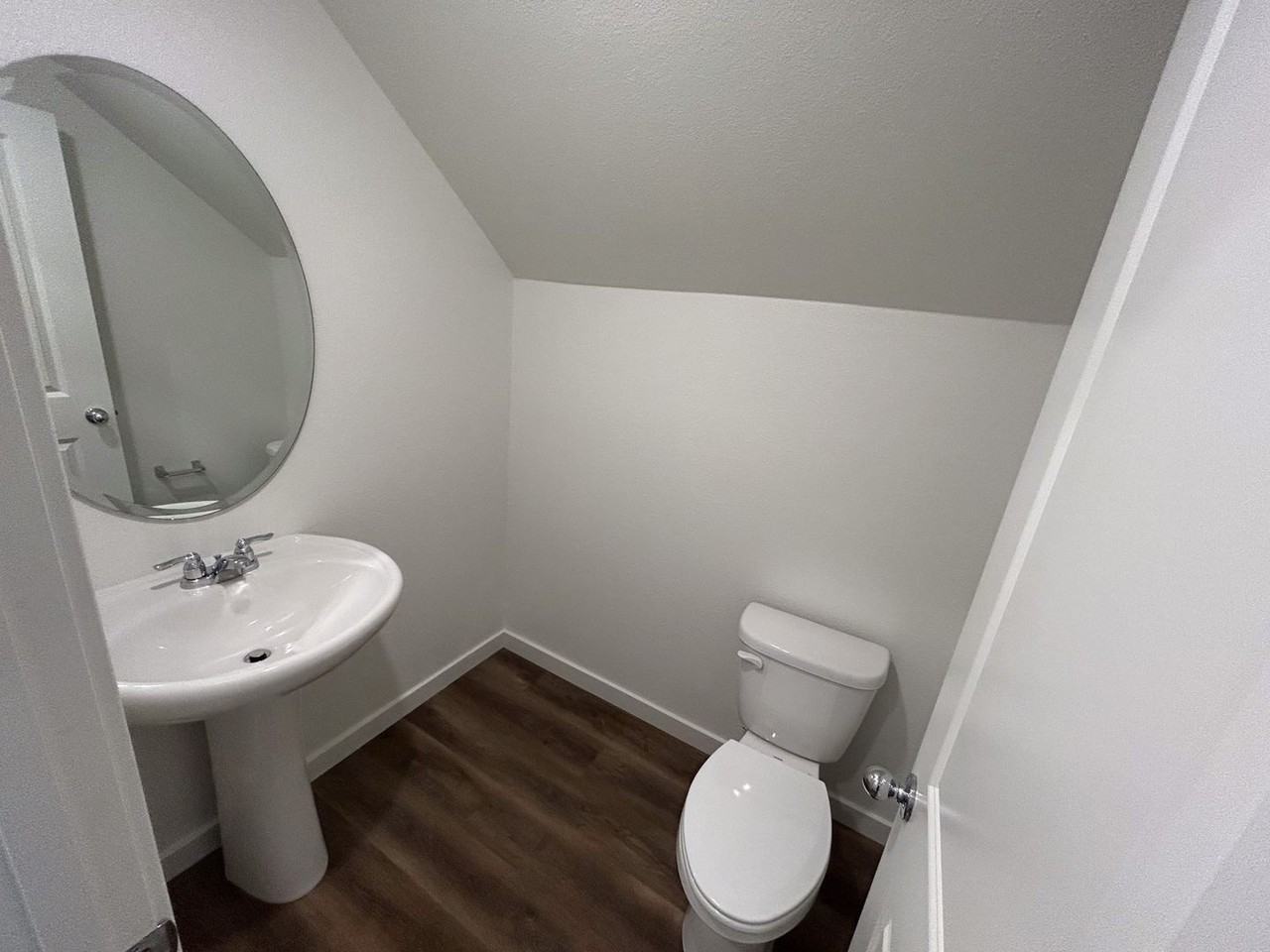 805 Congaree Ln - Photo 7 of 32