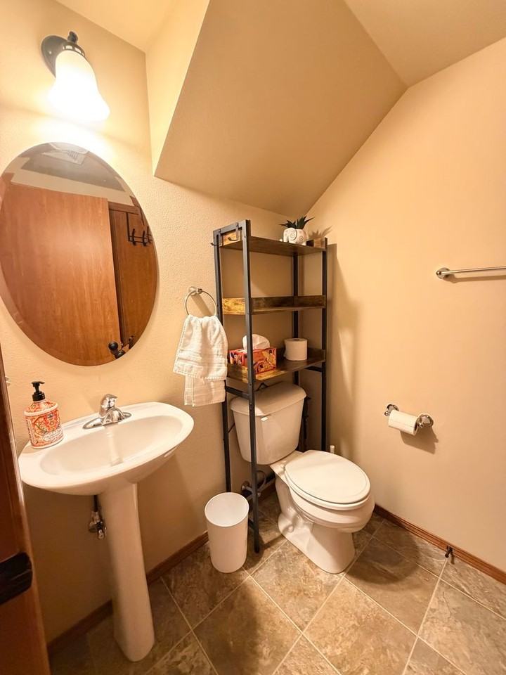 2141 Roper Ln - Photo 7 of 29