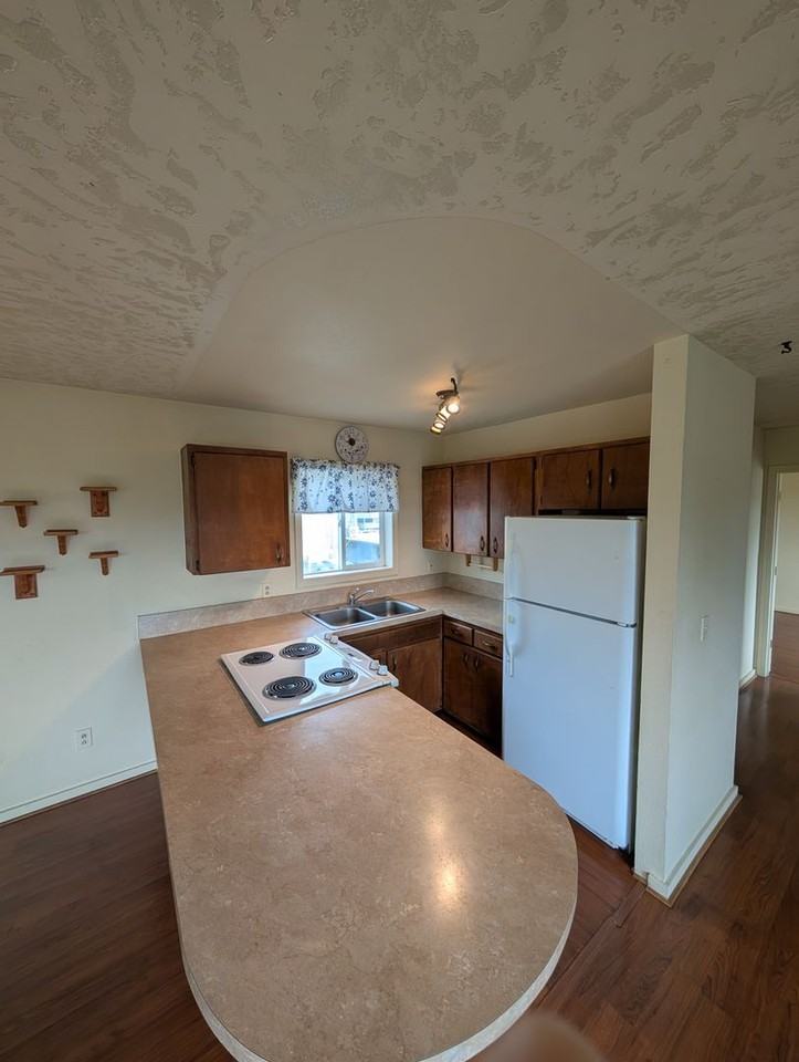 275 Ne Tohomish St - Photo 4 of 7