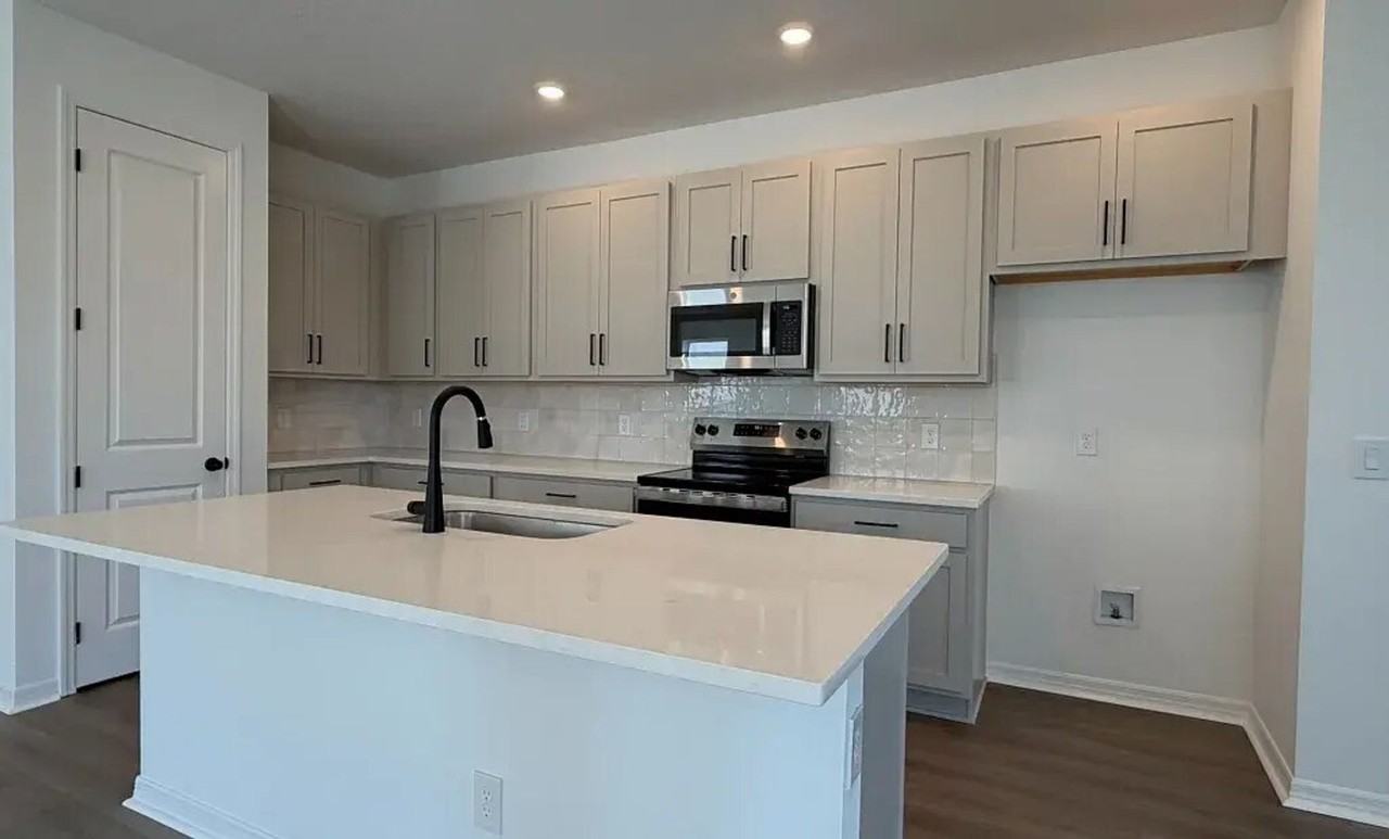 5762 Cattle Ranch Dr - Photo 2 of 10