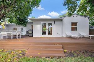 featured image of 742 Ne 81st St