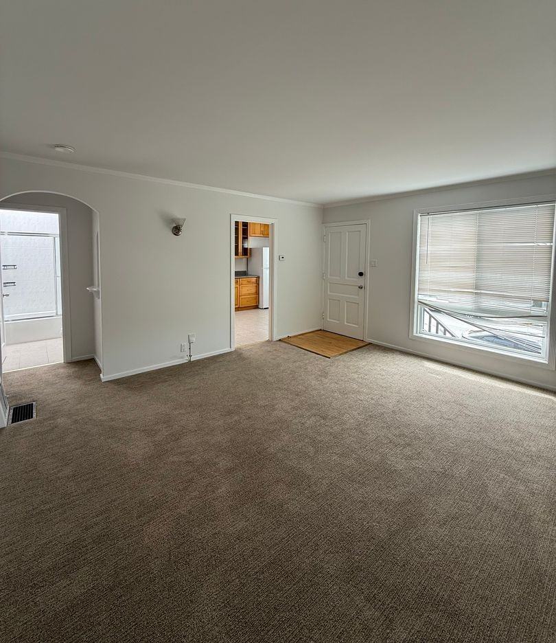 1910 32nd Ave - Photo 3 of 50