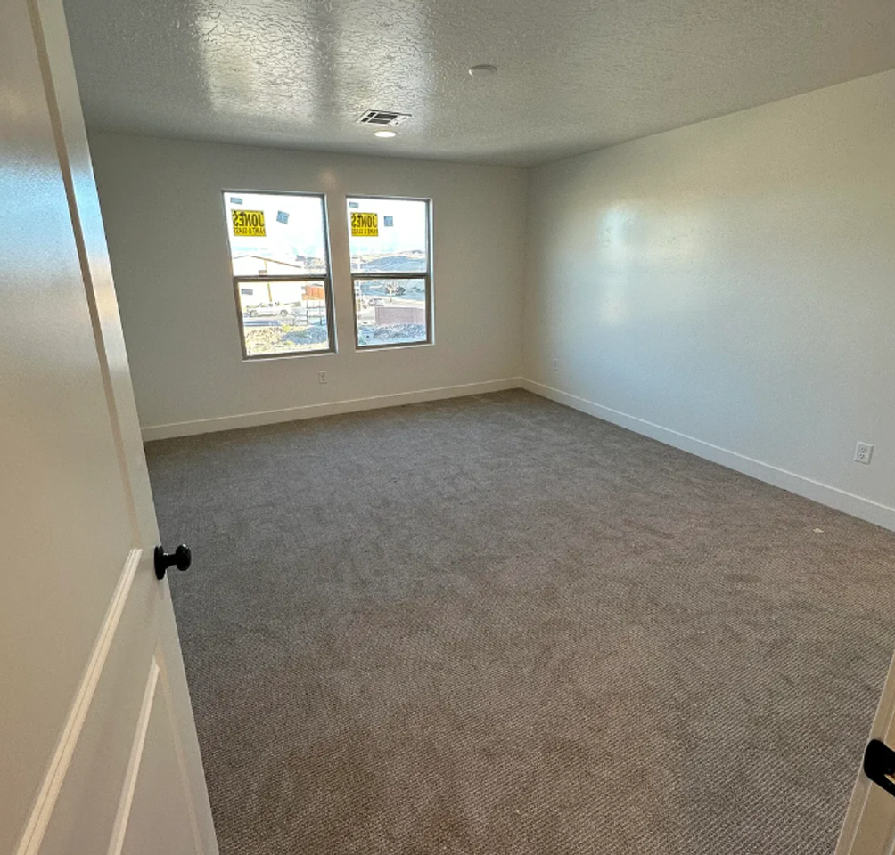 2296 E Alexander Ln - Photo 3 of 13