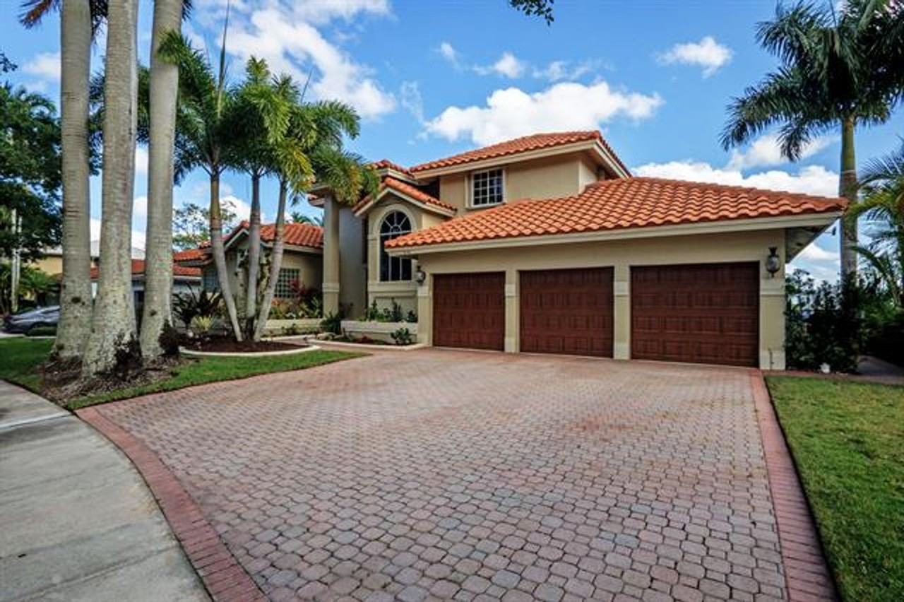 18142 Nw 15th Ct - Photo 6 of 50