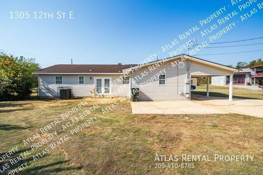 1305 12th St E - Photo 4 of 12