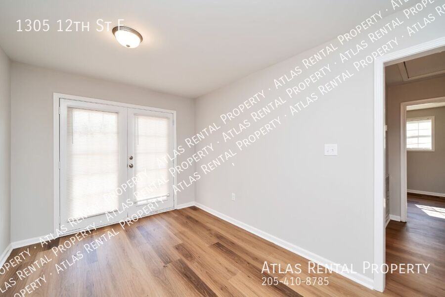 1305 12th St E - Photo 6 of 12