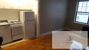 featured image of 1209 W Sherwin Ave