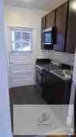 featured image of 1700 W Albion Ave