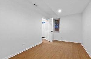 1313 W Chicago Ave #1R - Photo 7 of 9