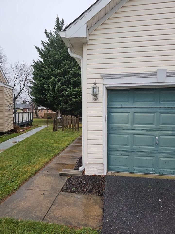 815 Aztec Dr #B - Photo 2 of 16