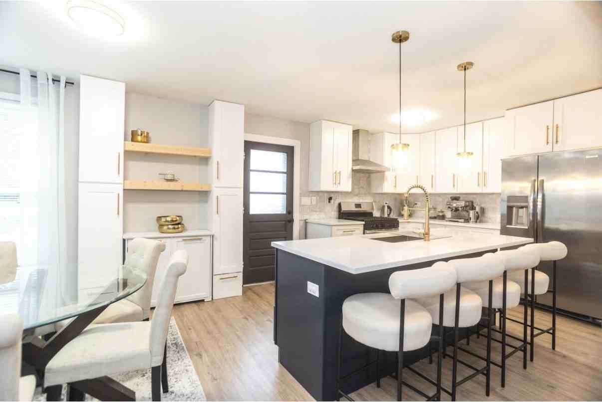 726 Lawler Ave #NA - Photo 6 of 29