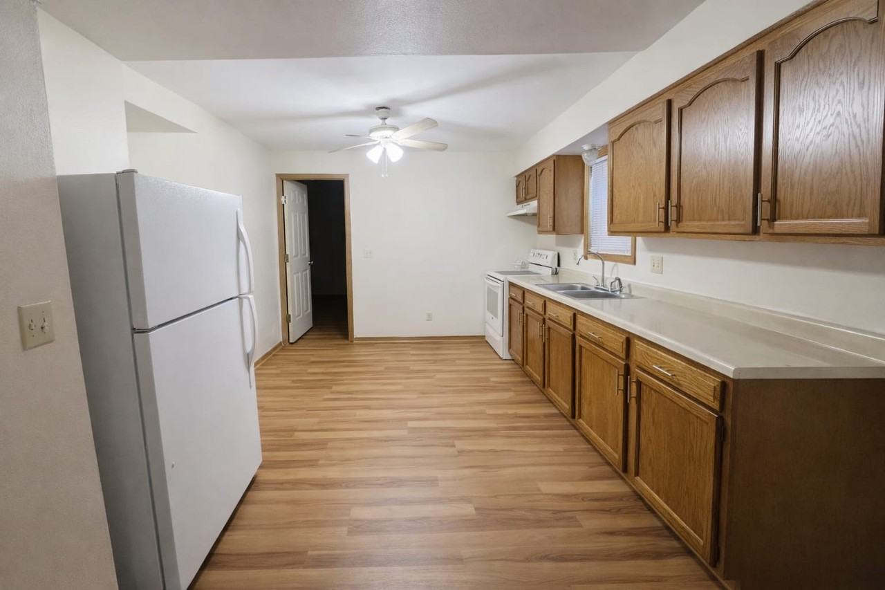 6611 N 105th St #6611 - Photo 5 of 15