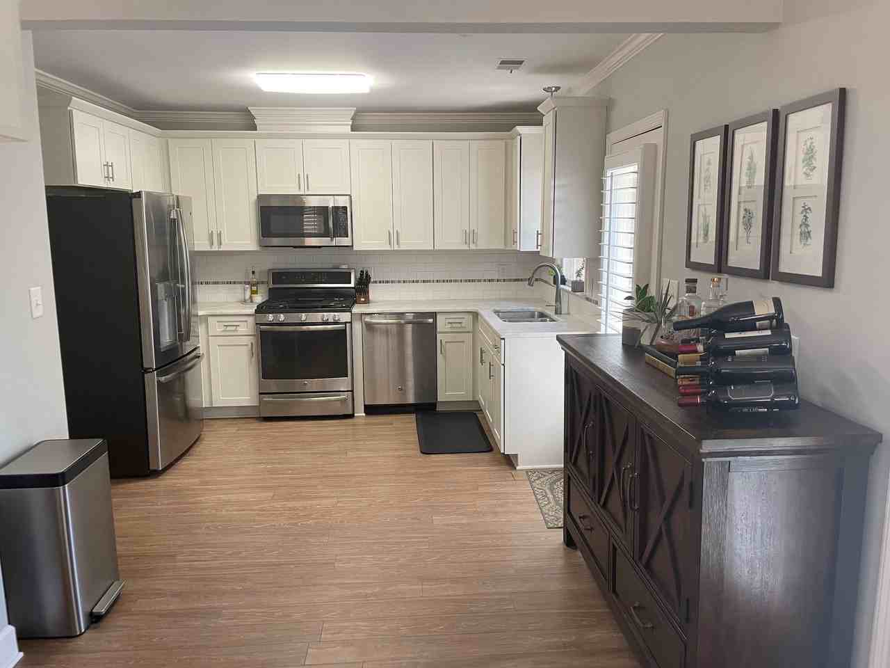 284 Windsor Pkwy #284 - Photo 4 of 9