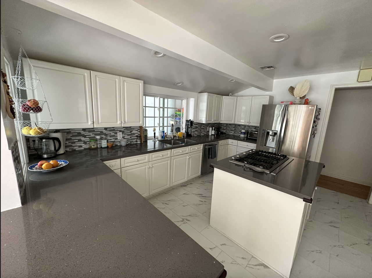 22556 Gilmore St #NA - Photo 3 of 18