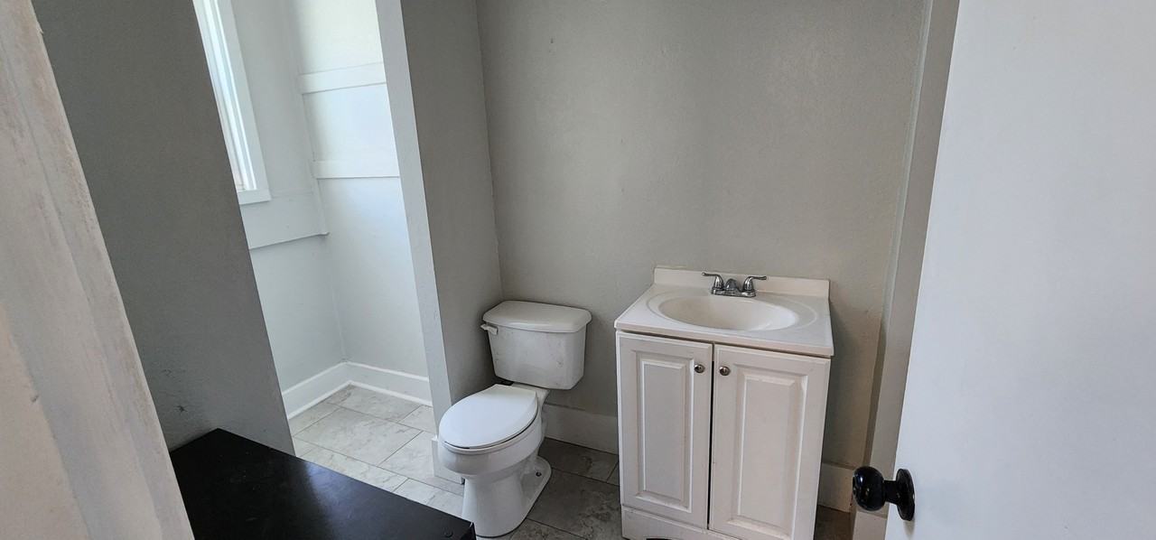 331 S Main Ave #331 - Photo 2 of 13