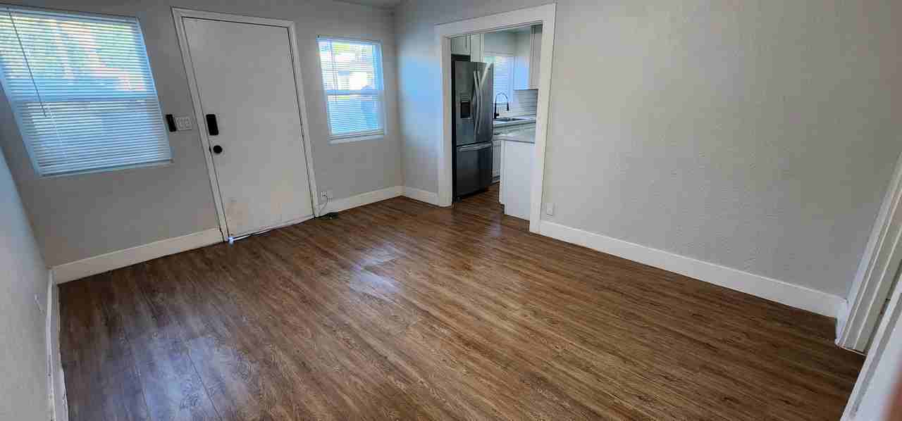 331 S Main Ave #331 - Photo 3 of 13
