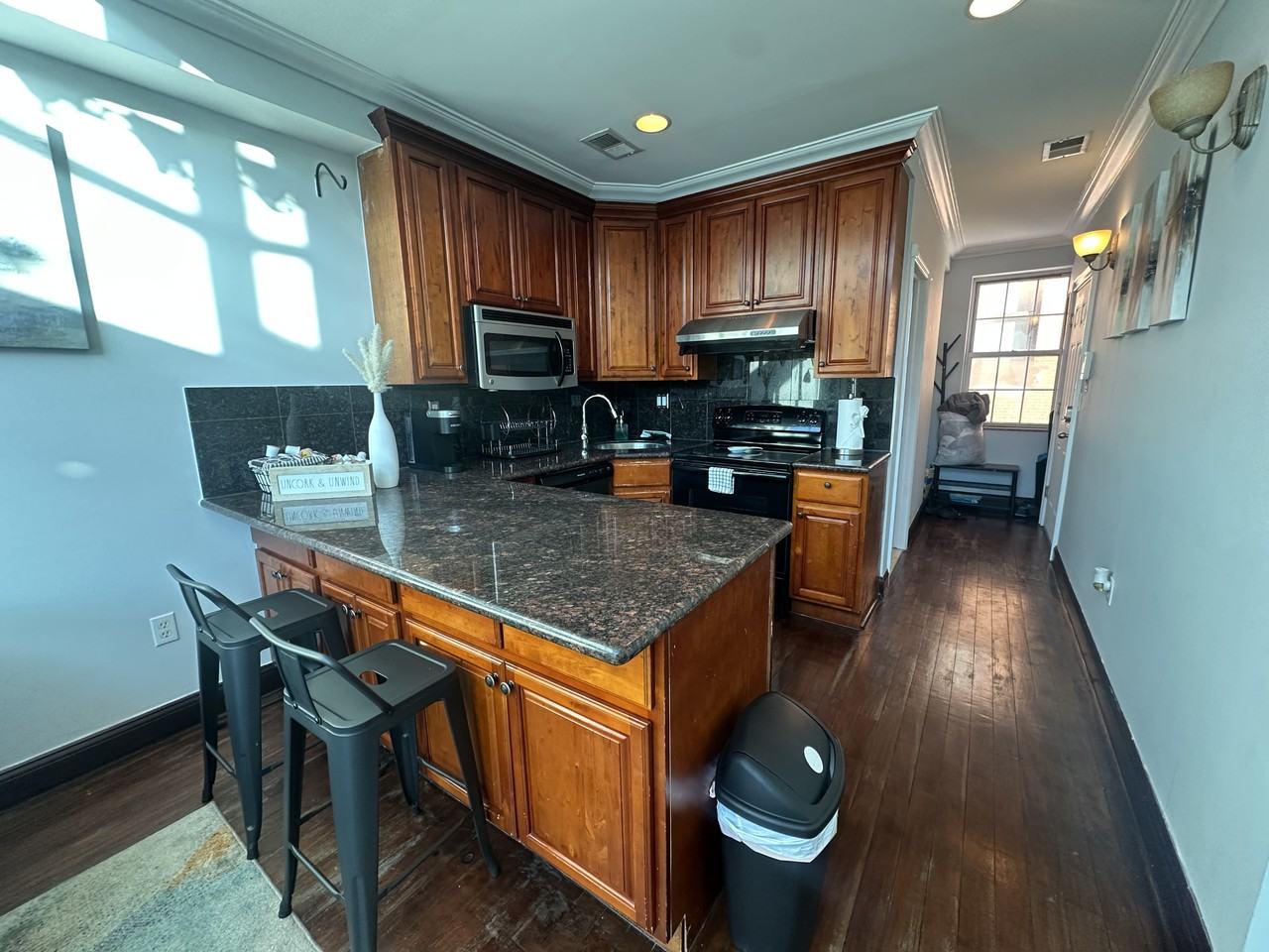 205 N 11th St #4FL - Photo 4 of 19